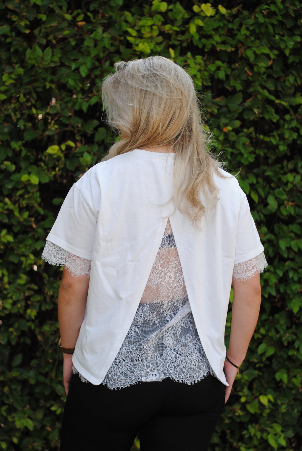Noa lace back